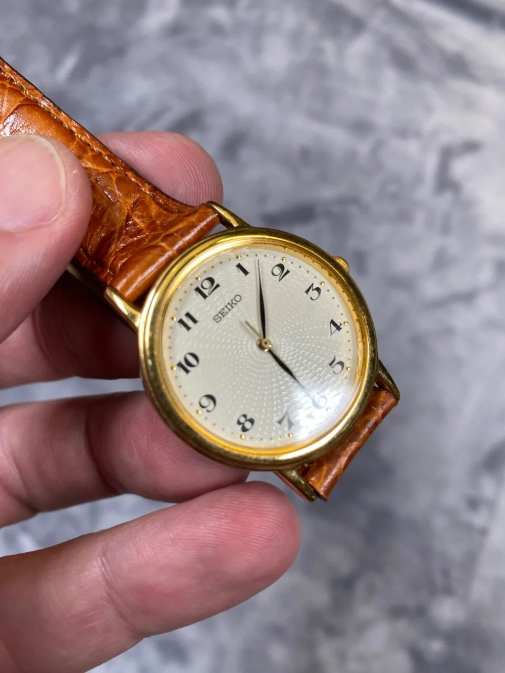Seiko Beautiful Water Resistant Watch - V701-2A49